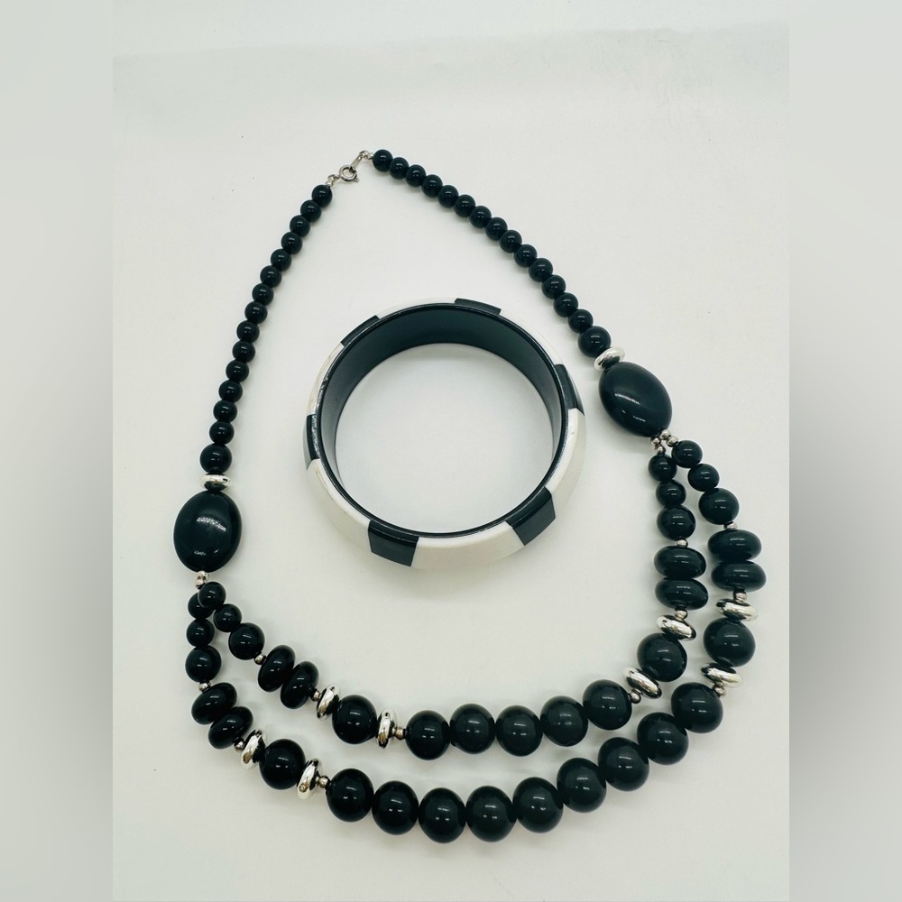 Black & White Jewelry Lot